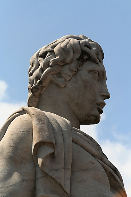 Stadio dei marmi 341